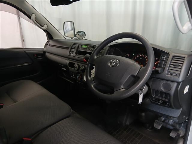 ハイエースバン ロングＤＸ　４ＷＤ　寒冷地　ディーゼル　バックカメラ　ＥＴＣ　盗難防止装置　キーレス　横滑り防止機能　ベンチシート　乗車定員６人　ワンオーナー（28枚目）