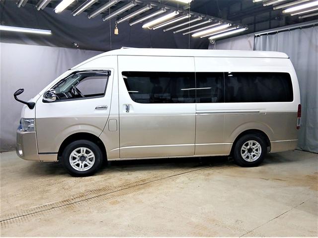 ハイエースワゴン グランドキャビン　４ＷＤ　メモリーナビ　バックカメラ　電動スライドドア　フルセグ　アルミホイール　オートクルーズコントロール　ＥＴＣ　盗難防止装置　キーレス　３列シート　フルフラットシート　乗車定員１０人（2枚目）