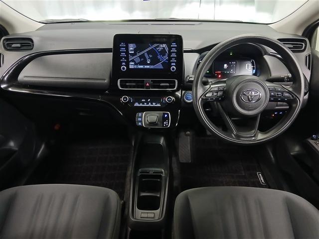 �C���p�l����́A�f�B�X�v���C�I�[�f�B�I�𒆐S�ɔz�u���A�i�r��s�u�̑���������I�ɍs���܂�