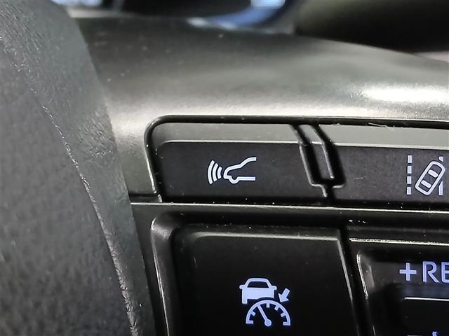 �Ԋԋ����ؑցF���[�_�[�N���[�Y�R���g���[���ł́A�Ԋԋ������R�i�K�i�����A���ԁA�Z���j�ɐݒ肷�邱�Ƃ��ł��܂�