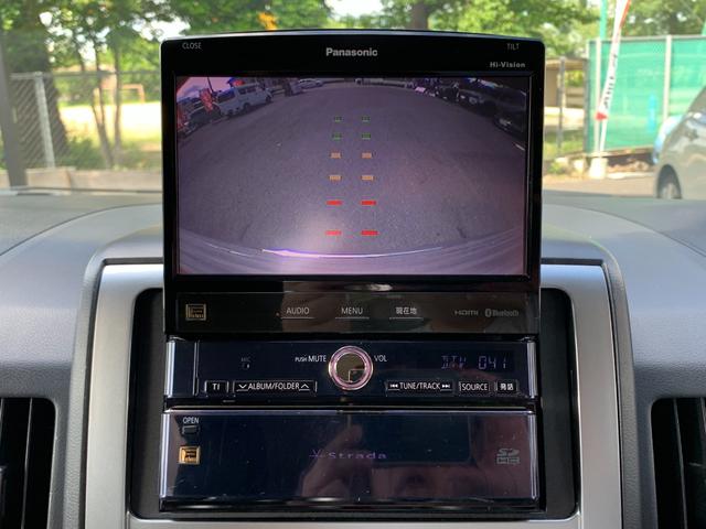 デリカＤ：５ Ｇ　パワーパッケージ　禁煙車　左パワースライドドア　クルーズコントロール　外ＨＤＤナビ＆地デジ＆バックカメラ　革調シートカバー　キセノンライト＆Ｆフオグ　スマートキー　リアスポイラー　跳ね上げ式８人乗り　ウォークスルー（5枚目）