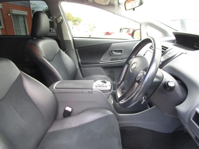 プリウスアルファ Ｇ　チューン　ブラック　モデリスタエアロ　モデリスタマフラー　アルパイン９インチナビ　バックカメラ　社外アルミ　クルーズコントロール　ＥＴＣ　プッシュスタート　スマートキー（10枚目）