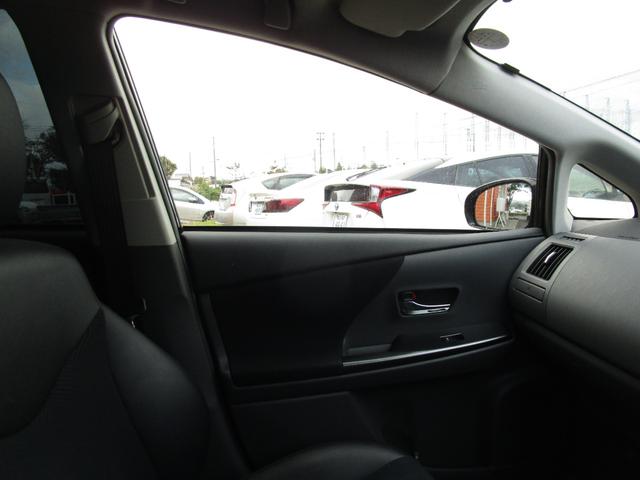 プリウスアルファ Ｇ　チューン　ブラック　モデリスタエアロ　モデリスタマフラー　アルパイン９インチナビ　バックカメラ　社外アルミ　クルーズコントロール　ＥＴＣ　プッシュスタート　スマートキー（22枚目）