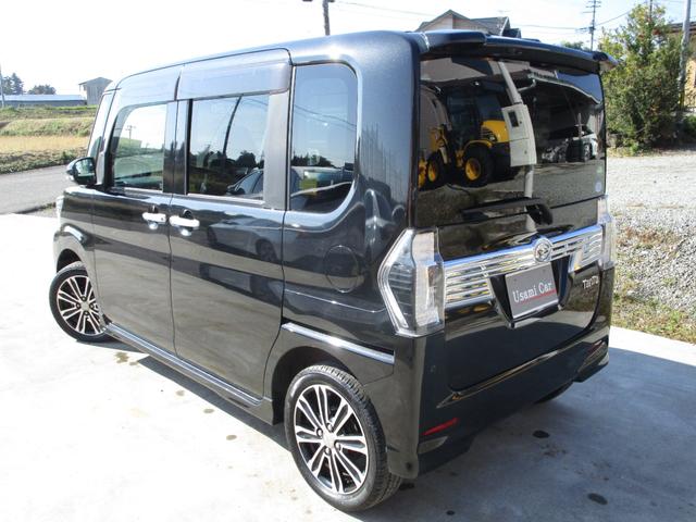 タント カスタムＲＳ　トップエディションＳＡＩＩＩ　スマートアシスト　両側パワースライドドア　シートヒーター　アイドリングストップ　ナビＴＶ　全方位カメラ　ＥＴＣ　ドライブレコーダー　スマートキー（5枚目）