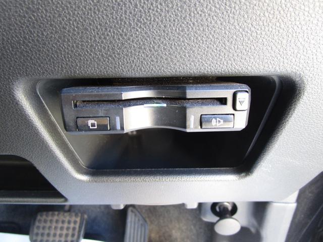 タント カスタムＲＳ　トップエディションＳＡＩＩＩ　スマートアシスト　両側パワースライドドア　シートヒーター　アイドリングストップ　ナビＴＶ　全方位カメラ　ＥＴＣ　ドライブレコーダー　スマートキー（14枚目）