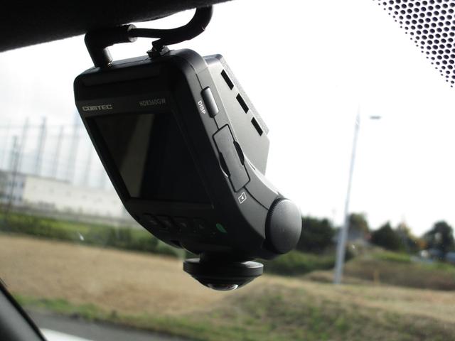 ハイエースバン スーパーGL ダークプライムII 1オーナー 4WD ディーゼル ベッドキット 10インチナビTV 全方位カメラ トヨタセーフティセンス 両側パワスラ デジタルインナーミラー 後席プライベートモニター レーダー探知機 ドラレコ ETC(29枚目)