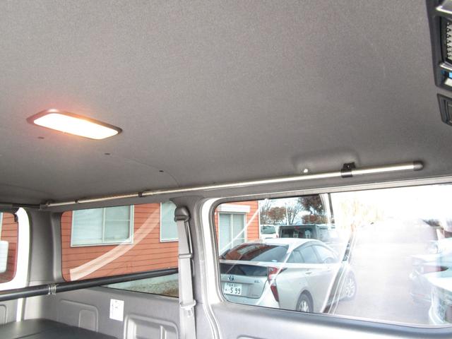 ハイエースバン スーパーGL ダークプライムII 1オーナー 4WD ディーゼル ベッドキット 10インチナビTV 全方位カメラ トヨタセーフティセンス 両側パワスラ デジタルインナーミラー 後席プライベートモニター レーダー探知機 ドラレコ ETC(40枚目)