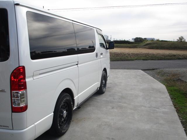 ハイエースバン スーパーGL ダークプライムII 1オーナー 4WD ディーゼル ベッドキット 10インチナビTV 全方位カメラ トヨタセーフティセンス 両側パワスラ デジタルインナーミラー 後席プライベートモニター レーダー探知機 ドラレコ ETC(77枚目)