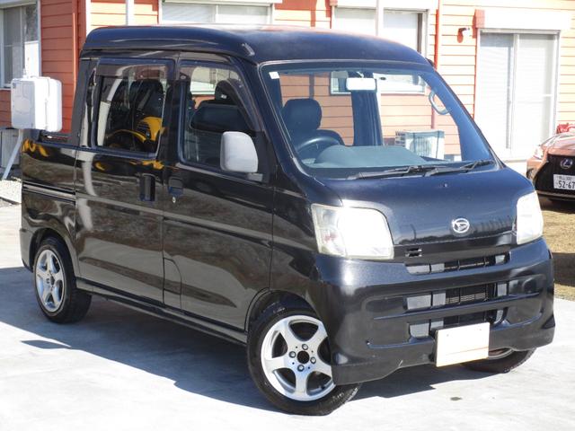 ハイゼットカーゴ デッキバンＧ　５ＭＴ　エアコン　パワーウィンドウ　１４インチ社外アルミ　ドアバイザー（2枚目）