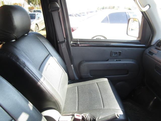 ハイゼットカーゴ デッキバンＧ　５ＭＴ　エアコン　パワーウィンドウ　１４インチ社外アルミ　ドアバイザー（18枚目）