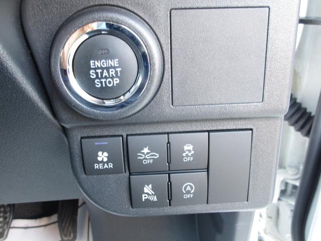 ピクシスバン クルーズ 切り替え4WD トヨタセーフティセンス コーナーセンサー アイドリングストップ リアヒーター プッシュスタート スマートキー ETC ドライブレコーダー スタッドレスタイヤ付き(13枚目)