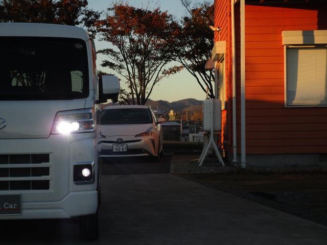 ピクシスバン クルーズ 切り替え4WD トヨタセーフティセンス コーナーセンサー アイドリングストップ リアヒーター プッシュスタート スマートキー ETC ドライブレコーダー スタッドレスタイヤ付き(33枚目)