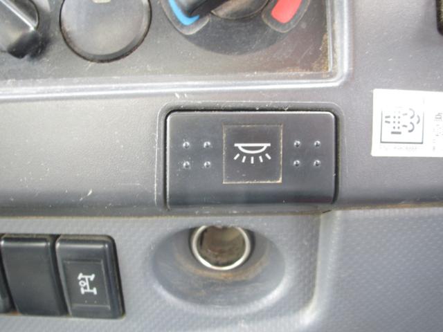 フォワード 深ダンプ 積載3400kg 6MT ディーゼル ETC 荷台メーカー:ShinMaywa ドアバイザー(15枚目)