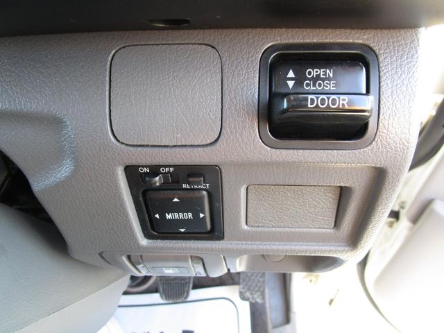 コースター LX ターボ 26人乗り 自動ドア 電動格納ミラー スペアホイールあり スペアキー付き(13枚目)