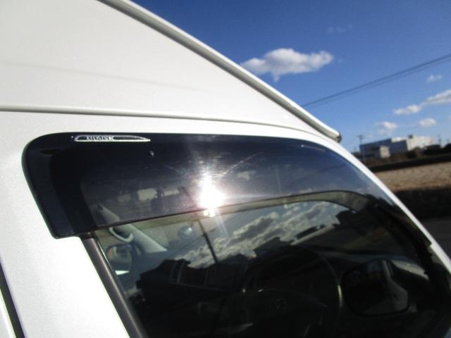 ハイエースワゴン グランドキャビン 4WD 純正ナビTV Bluetooth バックカメラ 左側パワースライドドア 前後ドライブレコーダー ETC 横滑り防止装置 10人乗り リアフォグ 純正ドアバイザー(36枚目)