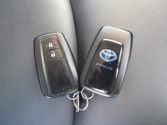 プリウス Sツーリングセレクション ナビTV バックカメラ シートヒータ ETC ドライブレコーダー プッシュスタート スマートキー スペアキー付き(40枚目)