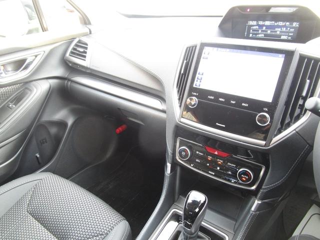 フォレスター アーバンセレクション　ワンオーナー　純正ナビ　バックカメラ　パワーシート　レーダークルコン　シートヒーター　デジタルインナーミラー　レーンキープアシスト　衝突被害軽減システム　パワーバックドア　ブラインドスポットモニター（16枚目）