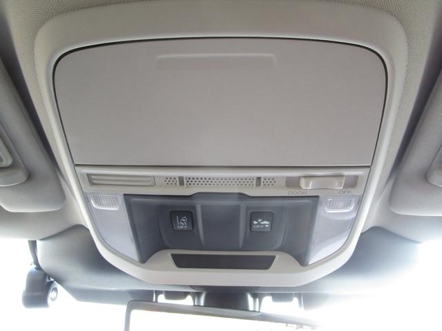 フォレスター アーバンセレクション　ワンオーナー　純正ナビ　バックカメラ　パワーシート　レーダークルコン　シートヒーター　デジタルインナーミラー　レーンキープアシスト　衝突被害軽減システム　パワーバックドア　ブラインドスポットモニター（29枚目）