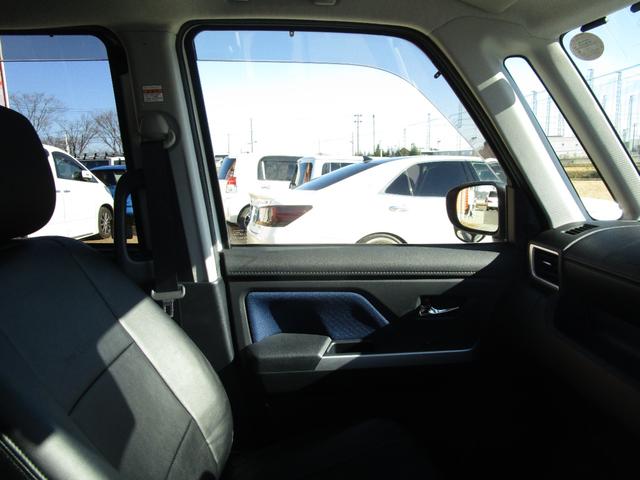 ルーミー カスタムG-T ナビTV バックカメラ クルーズコントロール プッシュスタート 両側パワースライドドア 衝突被害軽減システム 横滑り防止装置 アイドリングストップ ETC LEDヘッドライト スペアキー付き(20枚目)