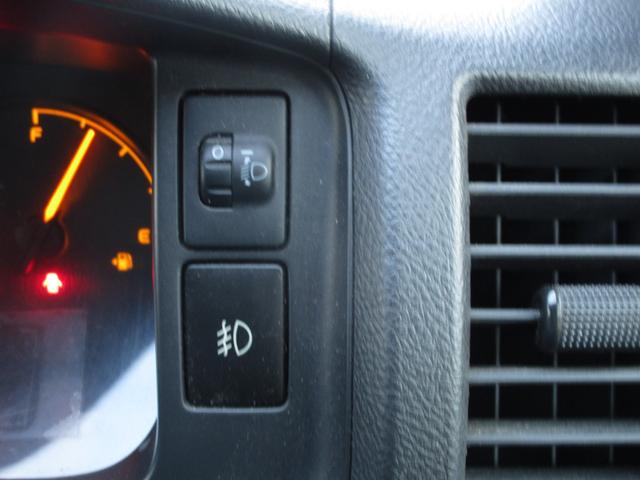 ハイエースバン ロングDX GLパッケージ 4WD ディーゼル 純正ナビTV バックカメラ ETC ベッドキット ルーフラック付き キーレス(15枚目)