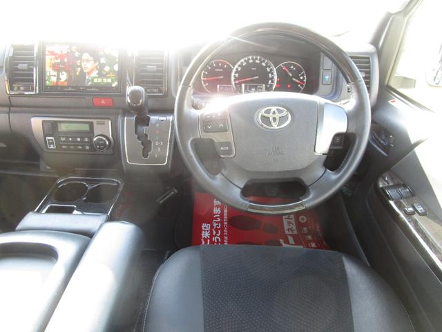 ハイエースバン スーパーＧＬ　ダークプライム　４ＷＤ　ディーゼル　８ナンバー登録　ナビＴＶ　Ｂカメラ　ＥＴＣ　ドラレコ　Ｐスタート　両側パワースライドドア　ＷＯＲＫ　ＸＴＲＡＰ１８インチアルミ　オーバーフェンダー　フリップダウンモニター（12枚目）