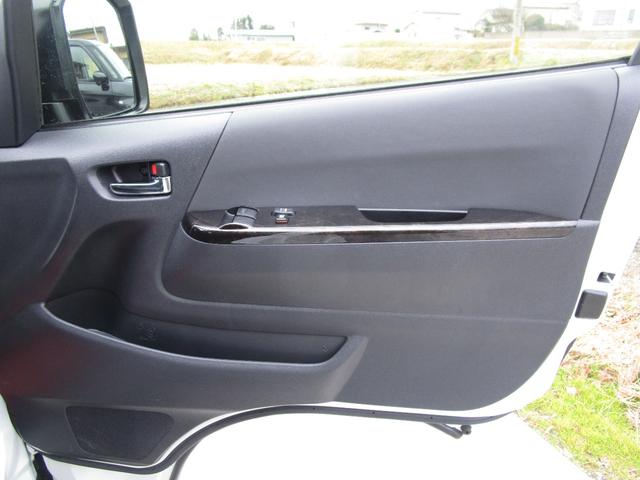 ハイエースバン スーパーＧＬ　ダークプライムＩＩ　１オーナー　ＴＲＤＧＲフルエアロ　モデリスタＬＥＤカーゴライト　ナビＴＶ　Ｂカメラ　ＥＴＣ　前後ドラレコ　アドバン　レーシング１７インチアルミ　デジタルインナーミラー　トムスＬＥＤテールランプ（28枚目）