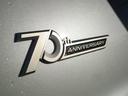 純正オプション両側７０周年エンブレム