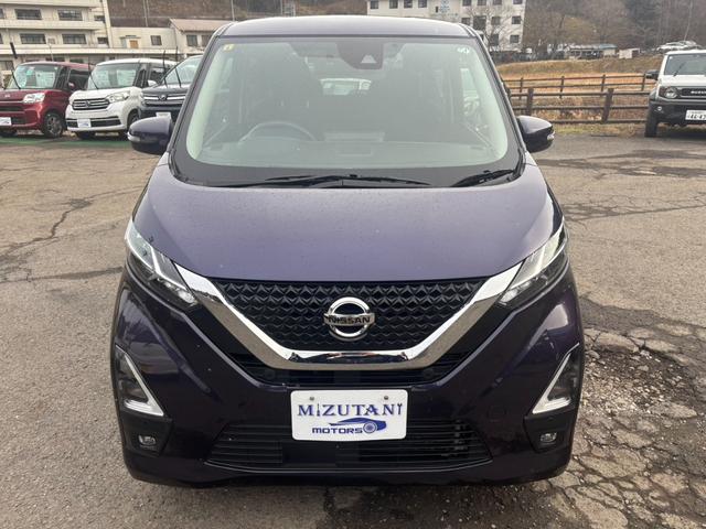 デイズ ハイウェイスター　Ｘ　ＡＡＣ　４ＷＤ　ＥＴＣ　コーナーセンサー　エマージェンシーブレーキ　ＬＥＤヘッドライト　ＬＥＤフォグランプ　純正ナビ　純正ドライブレコーダー　バックカメラ　シートヒーター（7枚目）