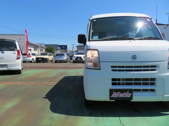 エブリイ ＰＡ　パートタイム４ＷＤ／５速マニュアル車／エアコン／パワーステアリング／運転席エアバック／助手席エアバック／スタッドレスタイヤ付（13枚目）