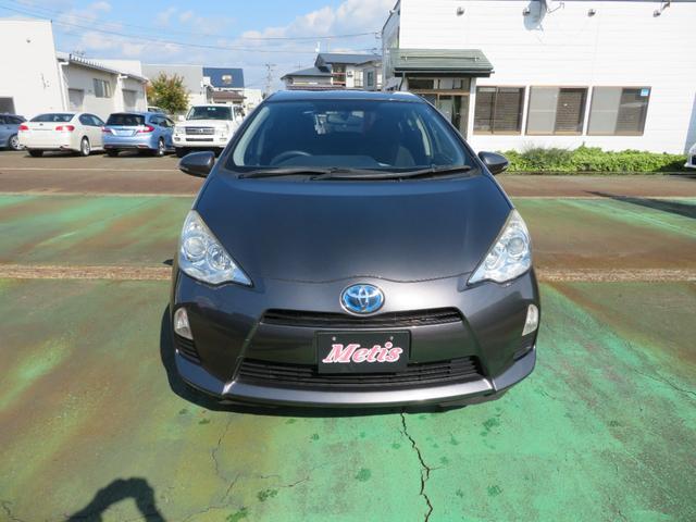 アクア Ｓ　社外ナビゲーション／ワンセグテレビ／バックカメラ／Ｂｌｕｅｔｏｏｔｈ／キーレスエントリー／前席シートヒーター／社外１５ＡＷ／社外エンジンスターター／前席エアバック／衝突安全ボディ（2枚目）