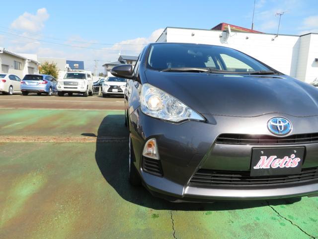 アクア Ｓ　社外ナビゲーション／ワンセグテレビ／バックカメラ／Ｂｌｕｅｔｏｏｔｈ／キーレスエントリー／前席シートヒーター／社外１５ＡＷ／社外エンジンスターター／前席エアバック／衝突安全ボディ（13枚目）