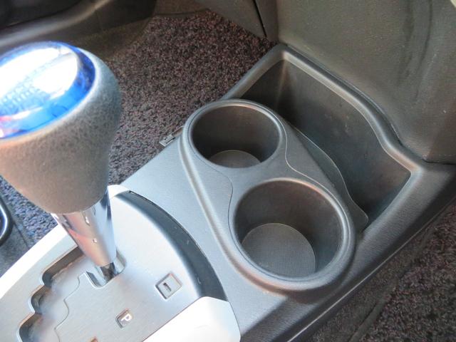 アクア Ｓ　社外ナビゲーション／ワンセグテレビ／バックカメラ／Ｂｌｕｅｔｏｏｔｈ／キーレスエントリー／前席シートヒーター／社外１５ＡＷ／社外エンジンスターター／前席エアバック／衝突安全ボディ（30枚目）