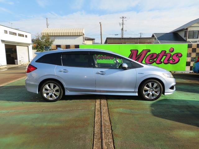 サイドビューです。納車時にはもっと綺麗になりますよ〜（＾＿−）−☆