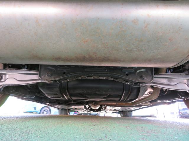 マフラー周りもキレイですね！