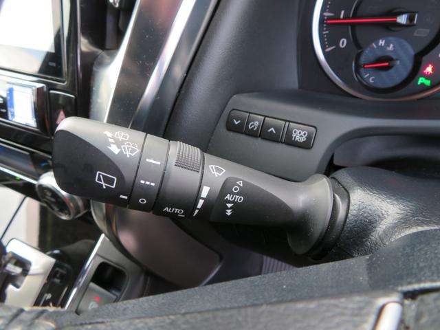 アルファード ２．５Ｓ　Ｃパッケージ　ＡＬＰＩＮＥ１０インチナビ／デジタルテレビ／バックカメラ／ＡＬＰＩＮＥフリップダウンモニター／両側パワースライドドア／パワーバックドア／ＴＥＩＮ車高調／ブラックレザー／ドラレコ／ＥＴＣ／ＬＥＤ（18枚目）