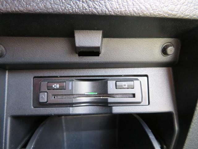 アルファード ２．５Ｓ　Ｃパッケージ　ＡＬＰＩＮＥ１０インチナビ／デジタルテレビ／バックカメラ／ＡＬＰＩＮＥフリップダウンモニター／両側パワースライドドア／パワーバックドア／ＴＥＩＮ車高調／ブラックレザー／ドラレコ／ＥＴＣ／ＬＥＤ（24枚目）