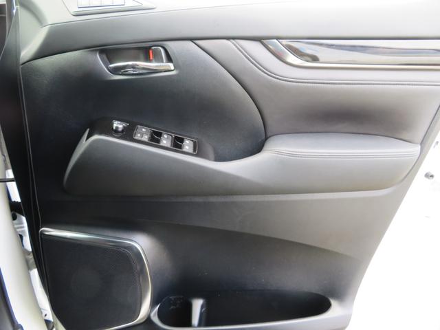 アルファード ２．５Ｓ　Ｃパッケージ　ＡＬＰＩＮＥ１０インチナビ／デジタルテレビ／バックカメラ／ＡＬＰＩＮＥフリップダウンモニター／両側パワースライドドア／パワーバックドア／ＴＥＩＮ車高調／ブラックレザー／ドラレコ／ＥＴＣ／ＬＥＤ（25枚目）