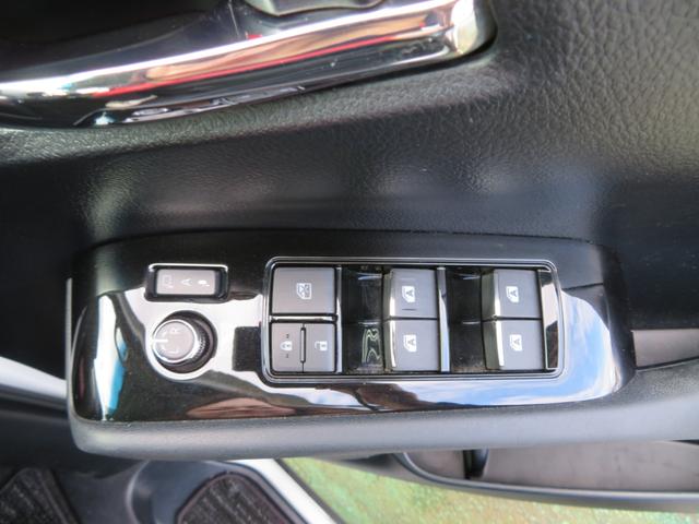 アルファード ２．５Ｓ　Ｃパッケージ　ＡＬＰＩＮＥ１０インチナビ／デジタルテレビ／バックカメラ／ＡＬＰＩＮＥフリップダウンモニター／両側パワースライドドア／パワーバックドア／ＴＥＩＮ車高調／ブラックレザー／ドラレコ／ＥＴＣ／ＬＥＤ（27枚目）