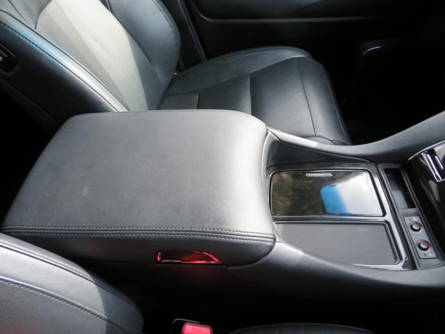 アルファード ２．５Ｓ　Ｃパッケージ　ＡＬＰＩＮＥ１０インチナビ／デジタルテレビ／バックカメラ／ＡＬＰＩＮＥフリップダウンモニター／両側パワースライドドア／パワーバックドア／ＴＥＩＮ車高調／ブラックレザー／ドラレコ／ＥＴＣ／ＬＥＤ（38枚目）