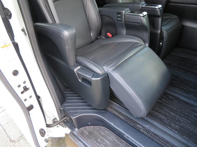 アルファード ２．５Ｓ　Ｃパッケージ　ＡＬＰＩＮＥ１０インチナビ／デジタルテレビ／バックカメラ／ＡＬＰＩＮＥフリップダウンモニター／両側パワースライドドア／パワーバックドア／ＴＥＩＮ車高調／ブラックレザー／ドラレコ／ＥＴＣ／ＬＥＤ（52枚目）