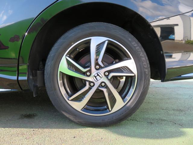 オデッセイ アブソルート・ＥＸ　４ＷＤ／純正ナビゲーション／デジタルテレビ／全方位カメラ／リヤフリップダウンモニター／両側パワースライドドア／ＬＥＤヘッドランプ／ホンダセンシング／ＥＴＣ／クルーズコントロール／レザーシート／（11枚目）