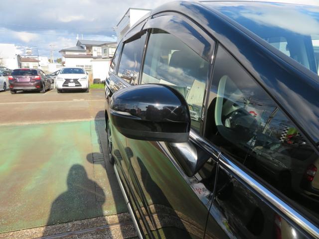 オデッセイ アブソルート・ＥＸ　４ＷＤ／純正ナビゲーション／デジタルテレビ／全方位カメラ／リヤフリップダウンモニター／両側パワースライドドア／ＬＥＤヘッドランプ／ホンダセンシング／ＥＴＣ／クルーズコントロール／レザーシート／（14枚目）