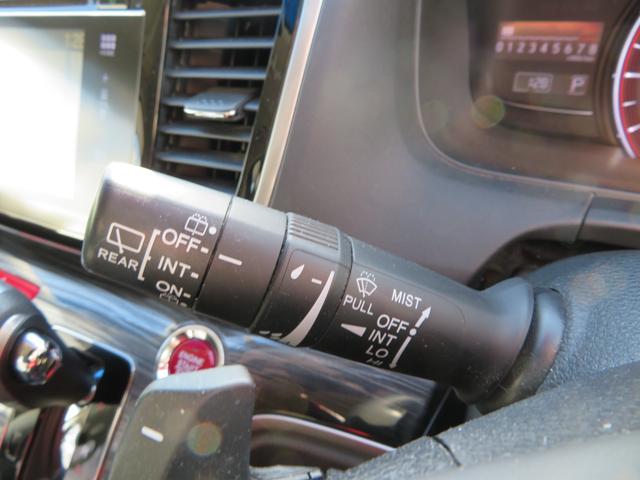 オデッセイ アブソルート・ＥＸ　４ＷＤ／純正ナビゲーション／デジタルテレビ／全方位カメラ／リヤフリップダウンモニター／両側パワースライドドア／ＬＥＤヘッドランプ／ホンダセンシング／ＥＴＣ／クルーズコントロール／レザーシート／（19枚目）