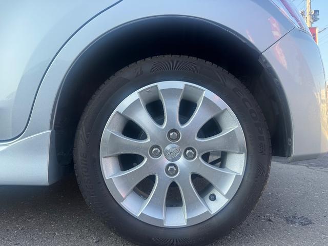 デックス １．３ｉ－Ｓ　４ＷＤ　スマートキー　純正１４インチ　社外ナビ地デジＴＶ　ＥＴＣ　ＨＩＤ　ＭＯＭＯハンドル（14枚目）