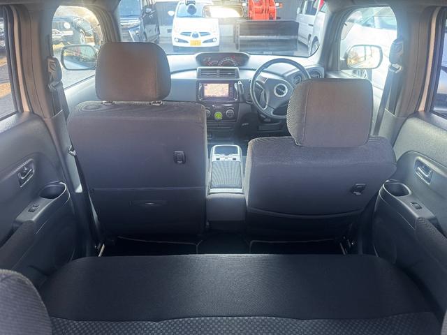 デックス １．３ｉ－Ｓ　４ＷＤ　スマートキー　純正１４インチ　社外ナビ地デジＴＶ　ＥＴＣ　ＨＩＤ　ＭＯＭＯハンドル（21枚目）