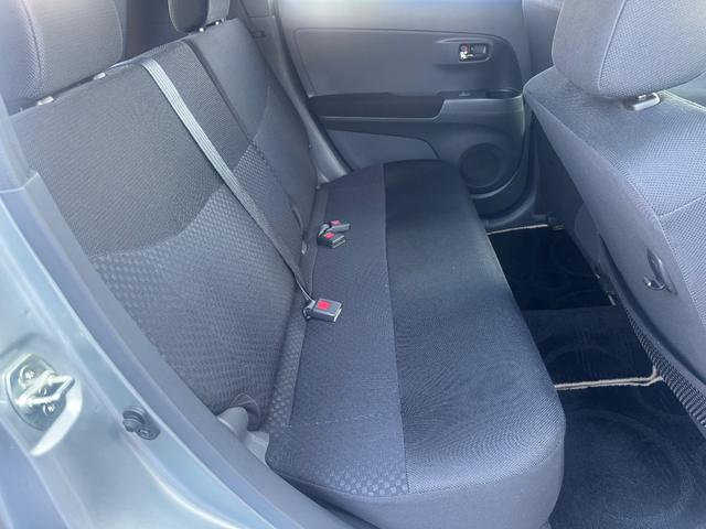 デックス １．３ｉ－Ｓ　４ＷＤ　スマートキー　純正１４インチ　社外ナビ地デジＴＶ　ＥＴＣ　ＨＩＤ　ＭＯＭＯハンドル（23枚目）