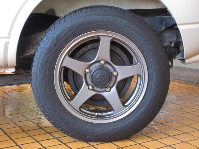 ジムニー ＸＧ　切替式４ＷＤ　６型　ターボ　キーレス　社外オーディオ　ＣＤ　ＡＵＸ　ＥＴＣ　前席パワーウインドウ　パワーステアリング　ＡＢＳ　社外アルミホイール　無修復歴車（45枚目）