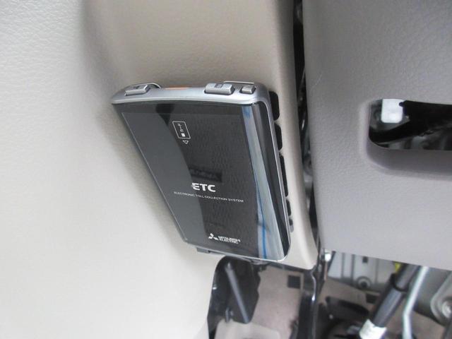 エブリイワゴン ＰＺターボスペシャル　４ＷＤ　ハイルーフ　両側電動スライドドア　スマートキー　ナビ　ＴＶ　ＣＤ／ＤＶＤ再生　Ｂｌｕｅｔｏｏｔｈ接続　ＥＴＣ　シートヒーター　オートライト　ＨＩＤライト　ブレーキアシスト機能　無修復歴車（50枚目）