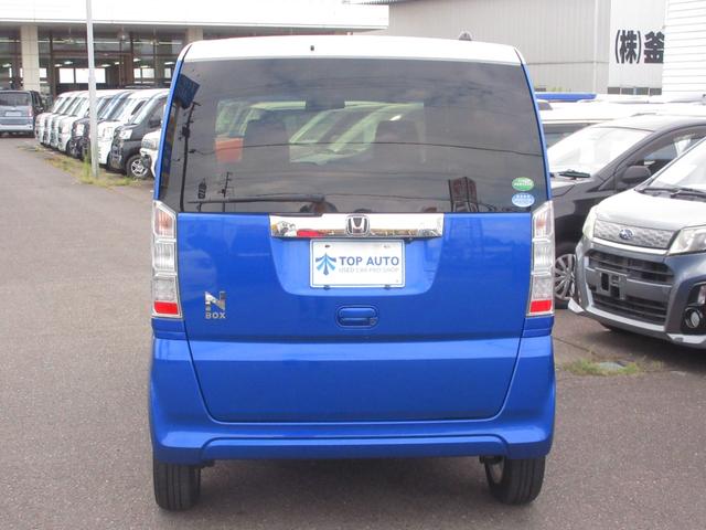 Ｎ－ＢＯＸ ２トーンカラースタイル　Ｇ・Ｌパッケージ　４ＷＤ　後期型　電動スライドドア　スマートキー　ナビ　ＴＶ　ＣＤ／ＤＶＤ再生　Ｂｌｕｅｔｏｏｔｈ接続　ＥＴＣ　バックカメラ　シートヒーター　横滑り防止　純正アルミホイール（6枚目）