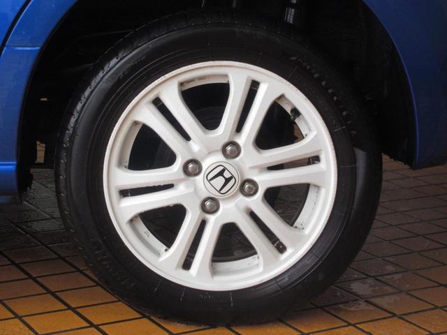 Ｎ－ＢＯＸ ２トーンカラースタイル　Ｇ・Ｌパッケージ　４ＷＤ　後期型　電動スライドドア　スマートキー　ナビ　ＴＶ　ＣＤ／ＤＶＤ再生　Ｂｌｕｅｔｏｏｔｈ接続　ＥＴＣ　バックカメラ　シートヒーター　横滑り防止　純正アルミホイール（50枚目）